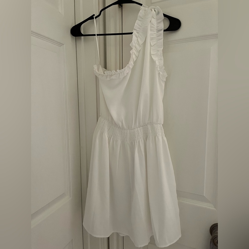 One shoulder beach white dress